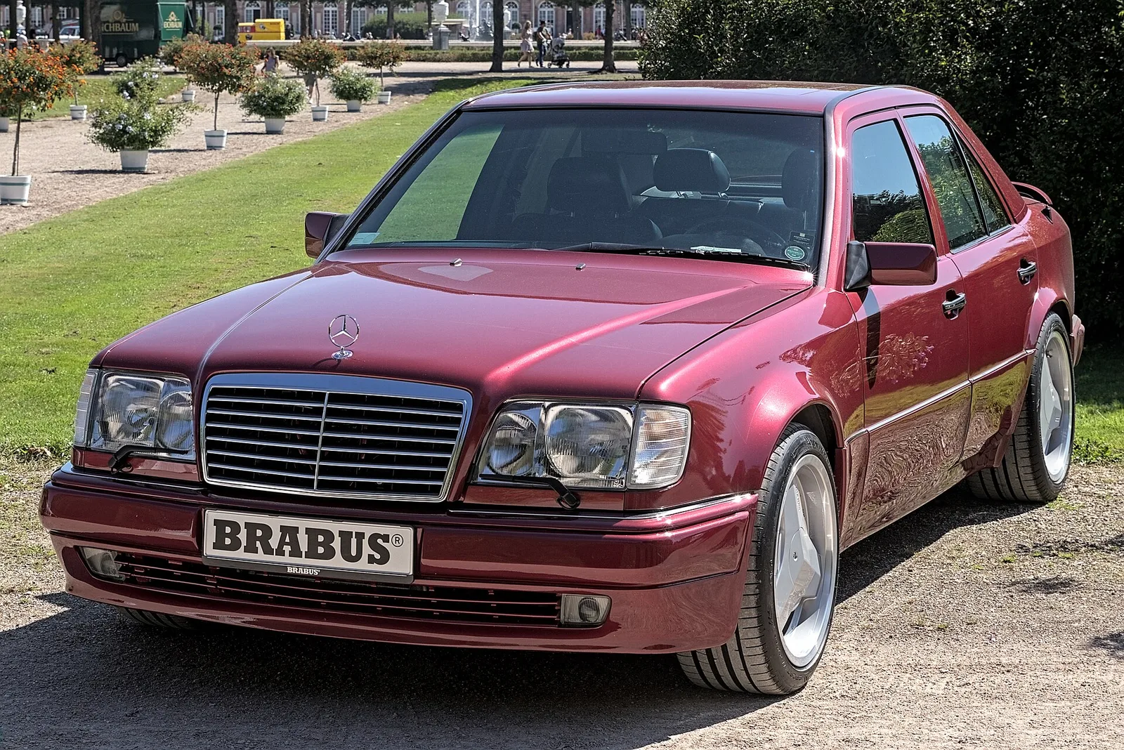 Mercedes-Benz E-Class (W124)